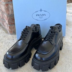 Women’s PRADA lace up loafer Shoe